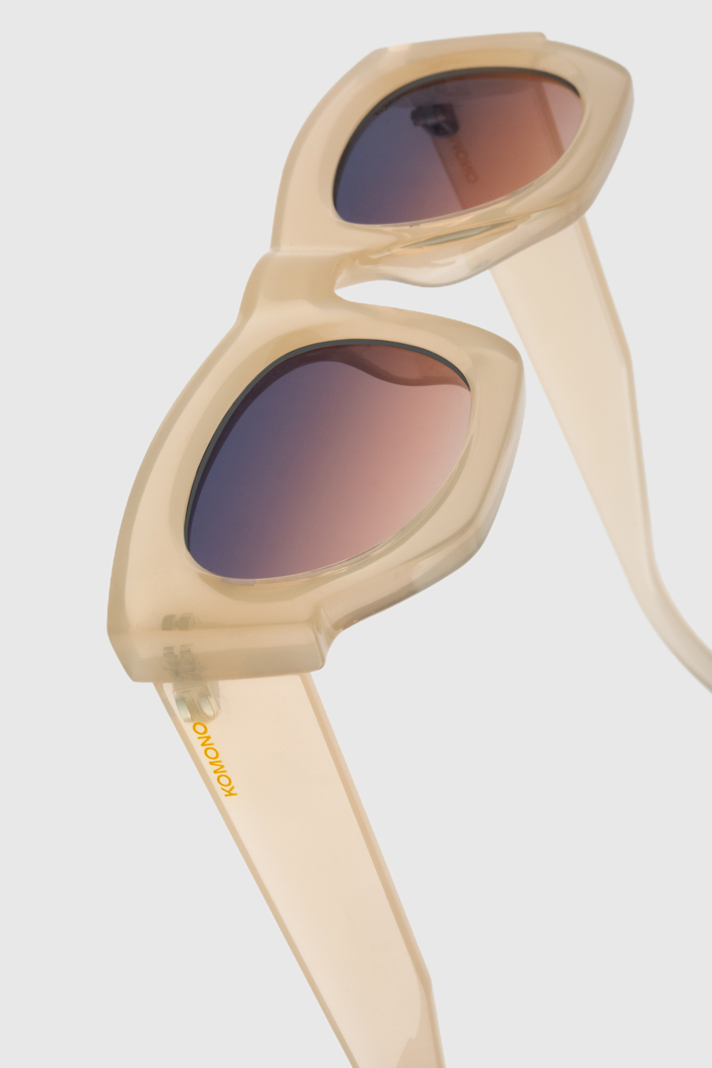 Alpha Daffodil   - 3